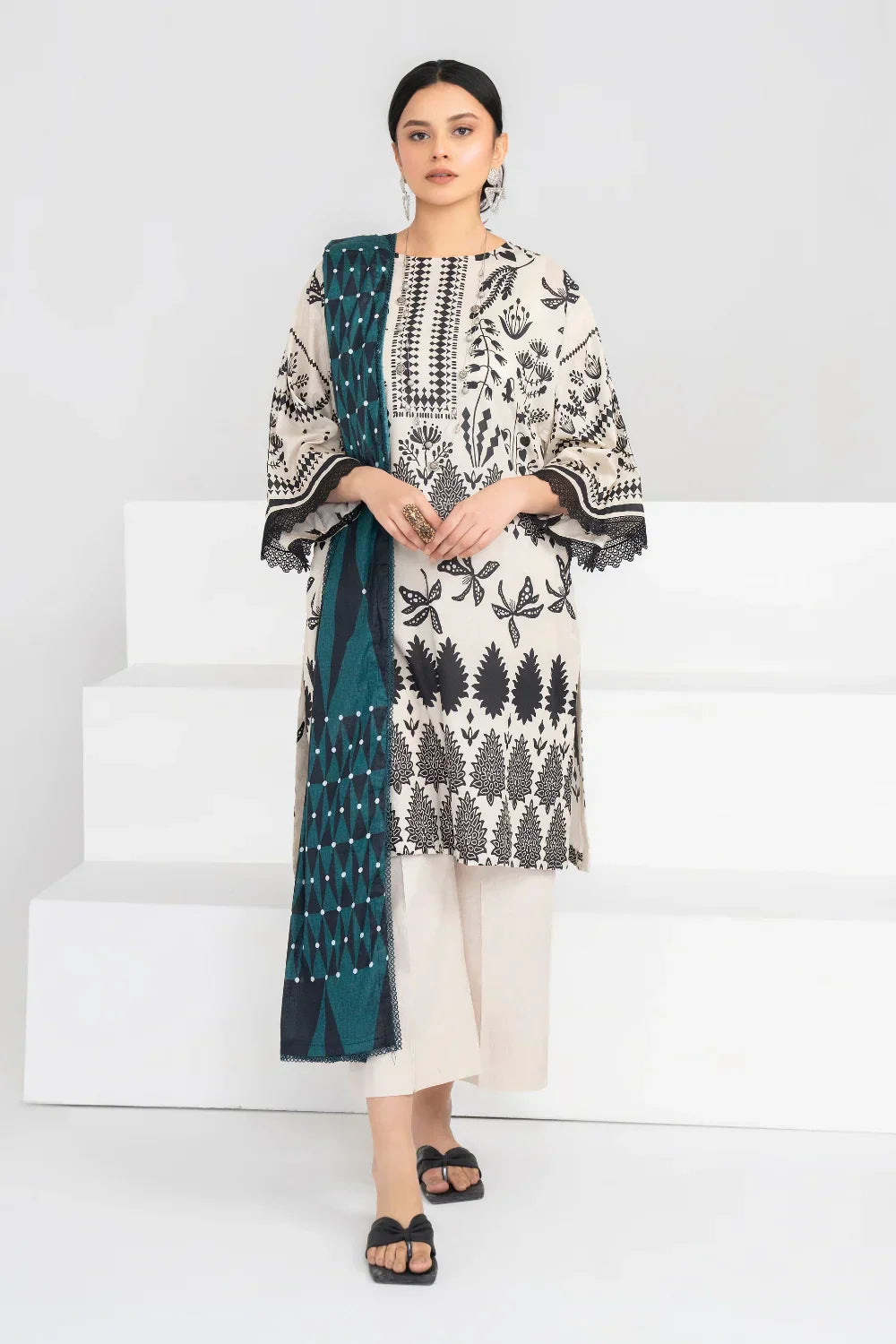 Ittehad | Printed Lawn 24 | IP3P02-3PS-BGE - Ladies Clothes 