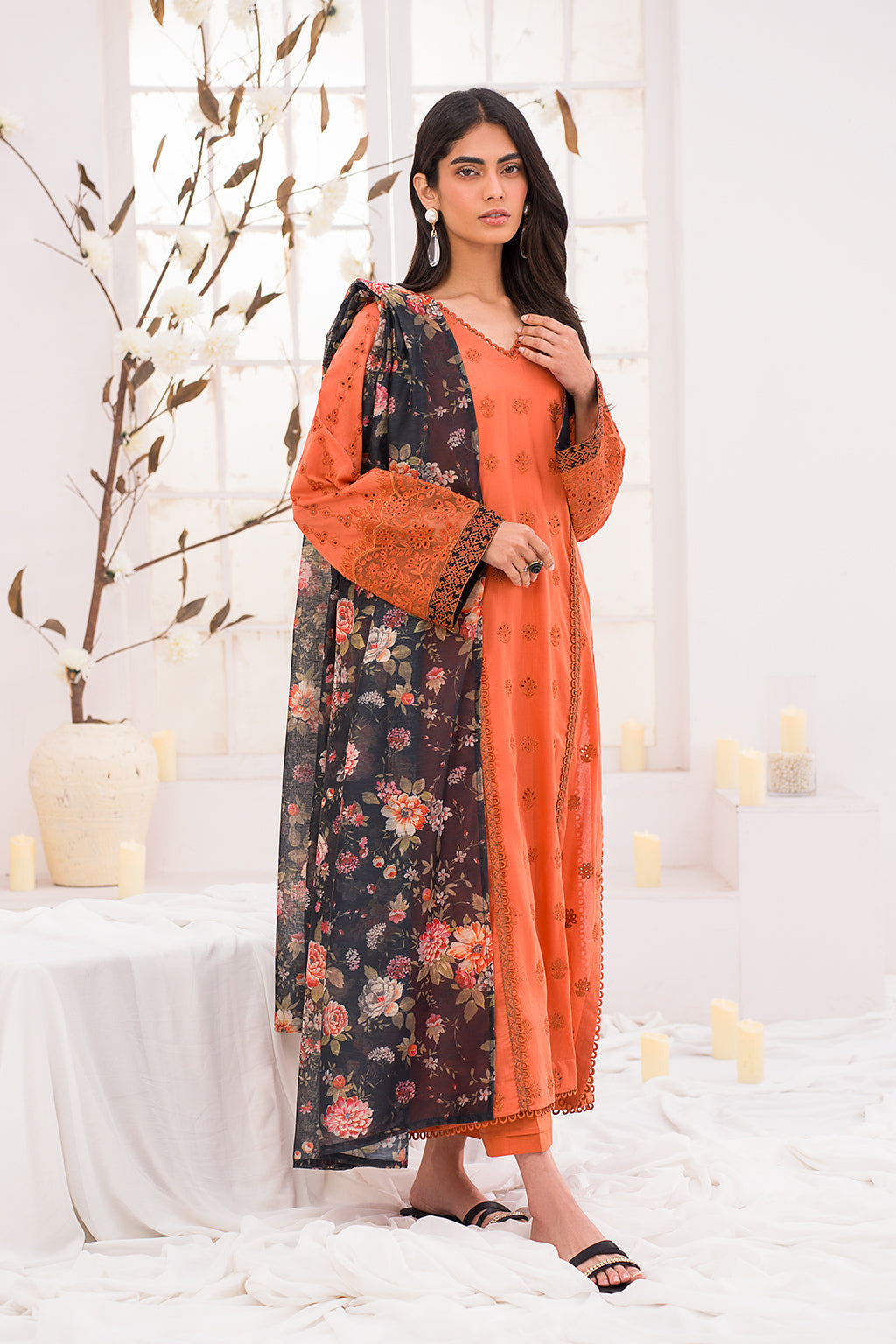 Iznik | Lawnkari 24 | UE-162 LEAFLET - Ladies Clothes - Maria Faisal