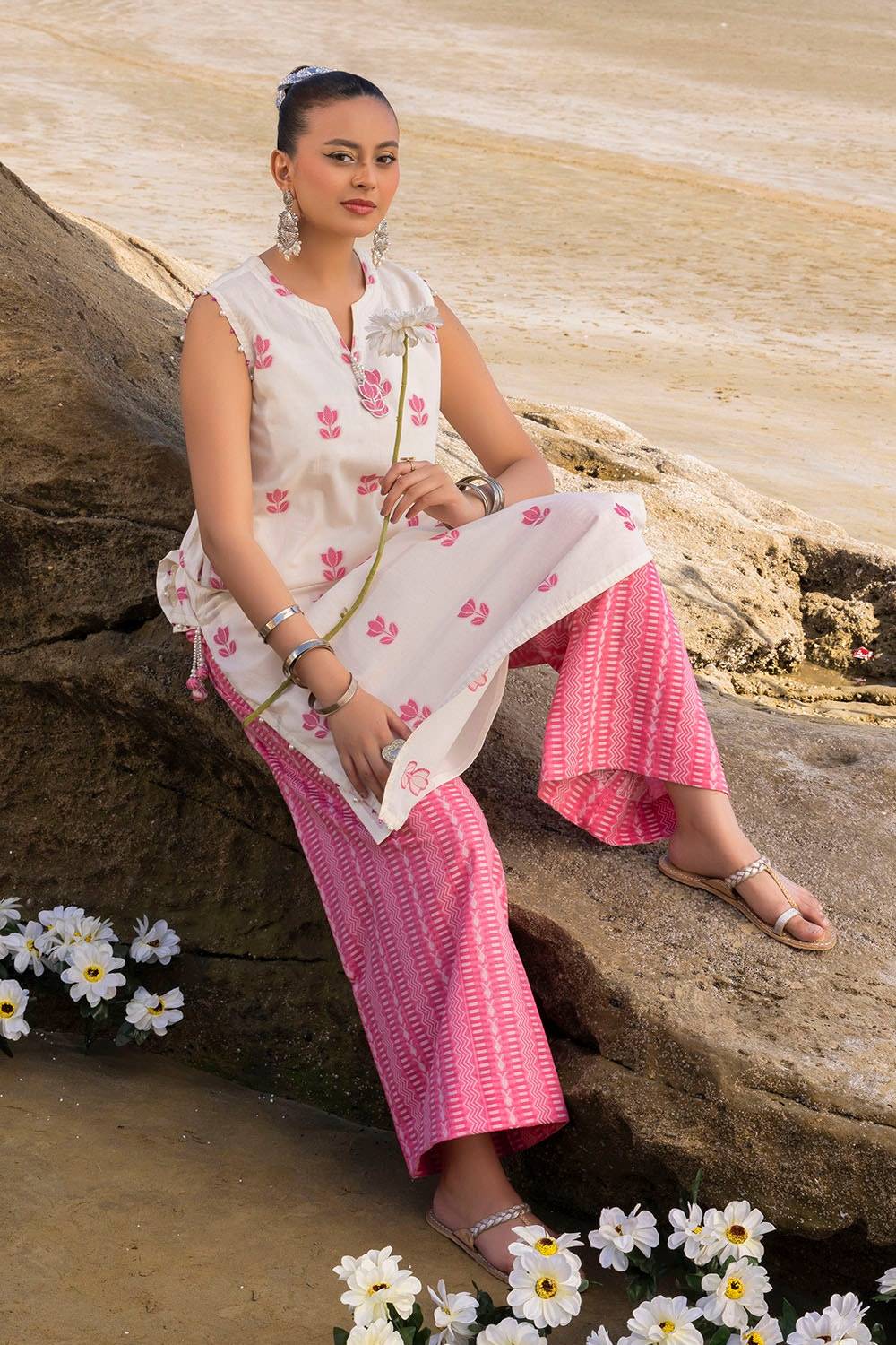 Gul Ahmed | Taara 25 | JT-42012 by Maria Faisal - Registered Vendor of : Gul Ahmed - type : Ladies Clothes - 100% original wedding dresses