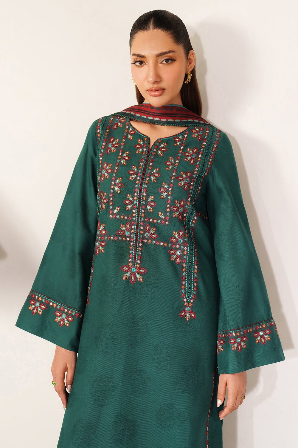 Jazmin | Winter 25 | UW - 0146 H - is Green dress from Jazmin - Ladies Clothes - Maria Faisal
