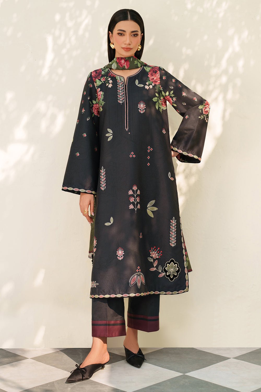 Jazmin | Winter 25 | UW - 0167 I - is Black dress from Jazmin - Ladies Clothes - Maria Faisal