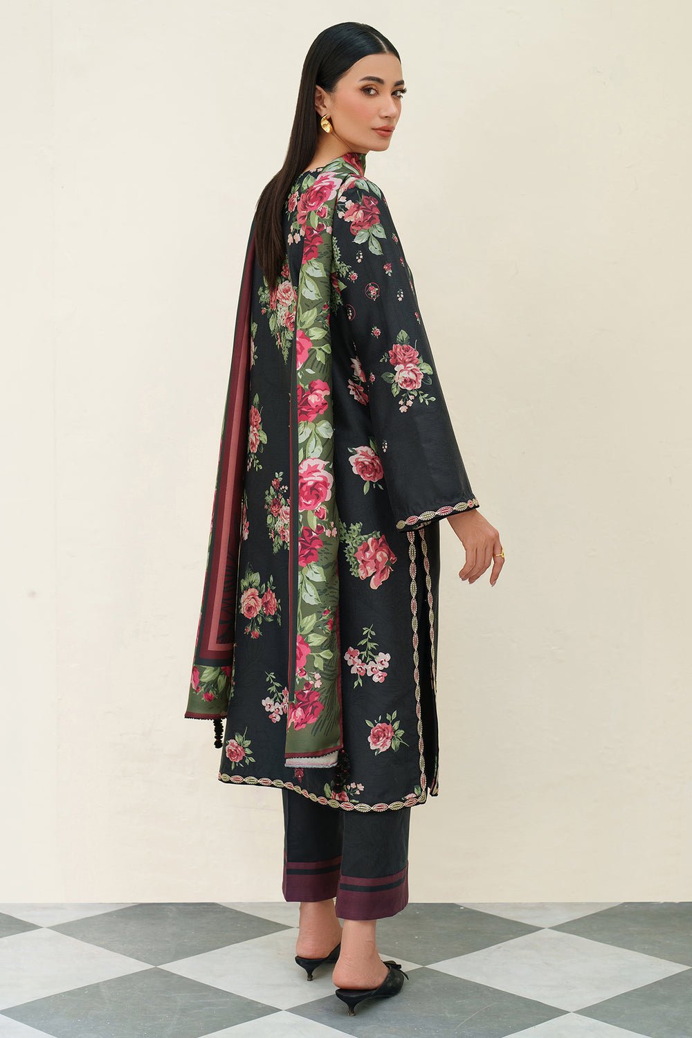 Jazmin | Winter 25 | UW - 0167 I - is Black dress from Jazmin - Ladies Clothes - Maria Faisal