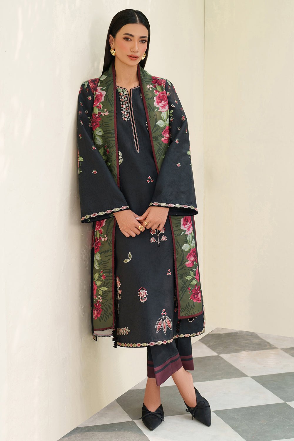 Jazmin | Winter 25 | UW - 0167 I - is Black dress from Jazmin - Ladies Clothes - Maria Faisal
