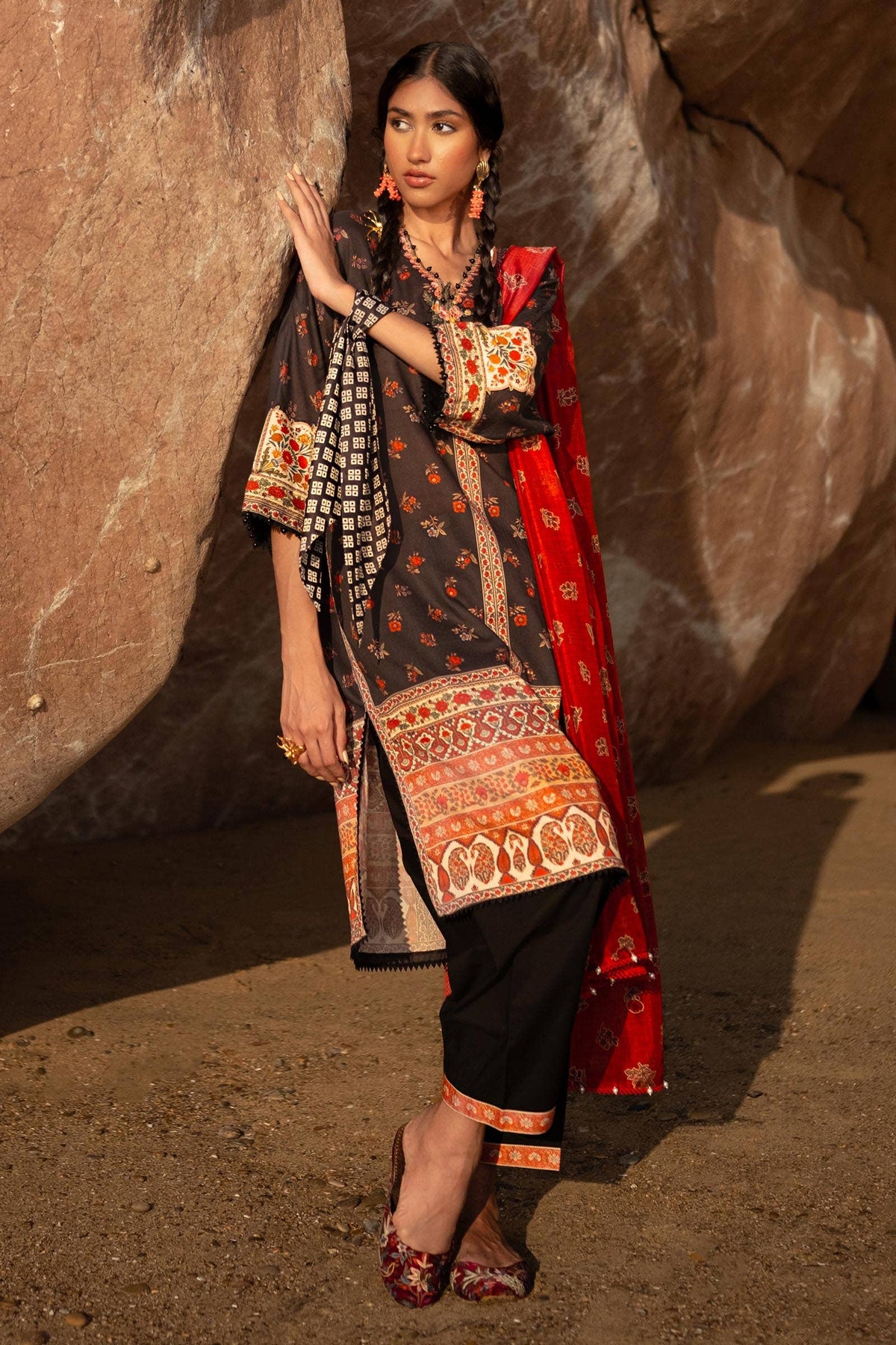 Sana Safinaz | Mahay Spring 24 | H241-017A-2BK - Ladies Clothes - Maria Faisal