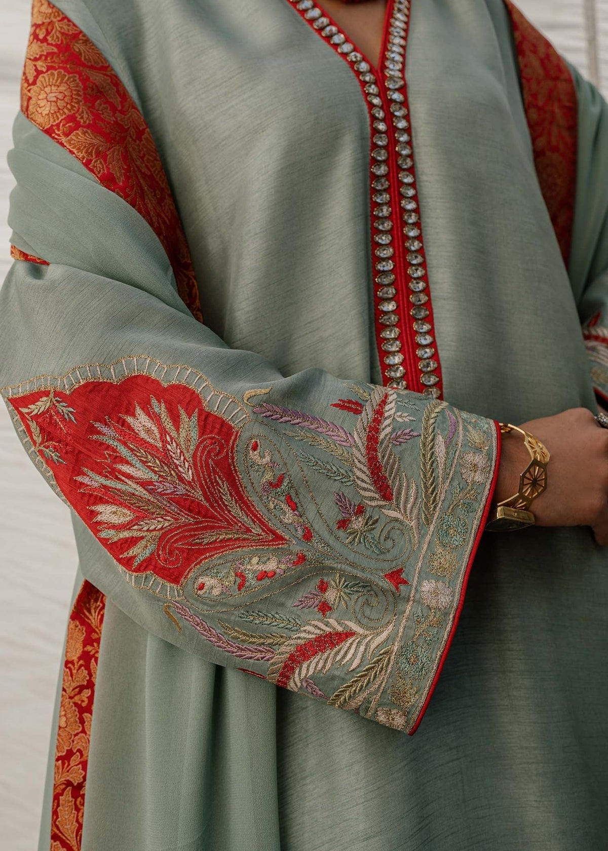 Mahgul | Eid Edit 2024 | Kashmiri Sea - Ladies Clothes 