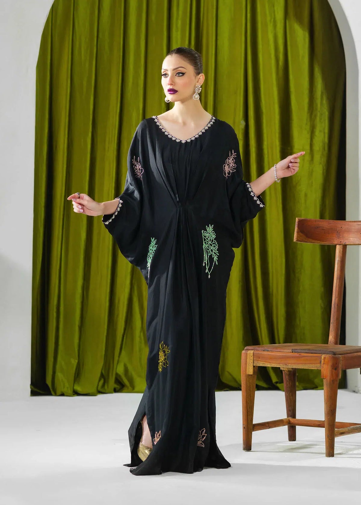 Mahum Asad | Forever and Ever Formals | Midnight - Ladies Clothes 