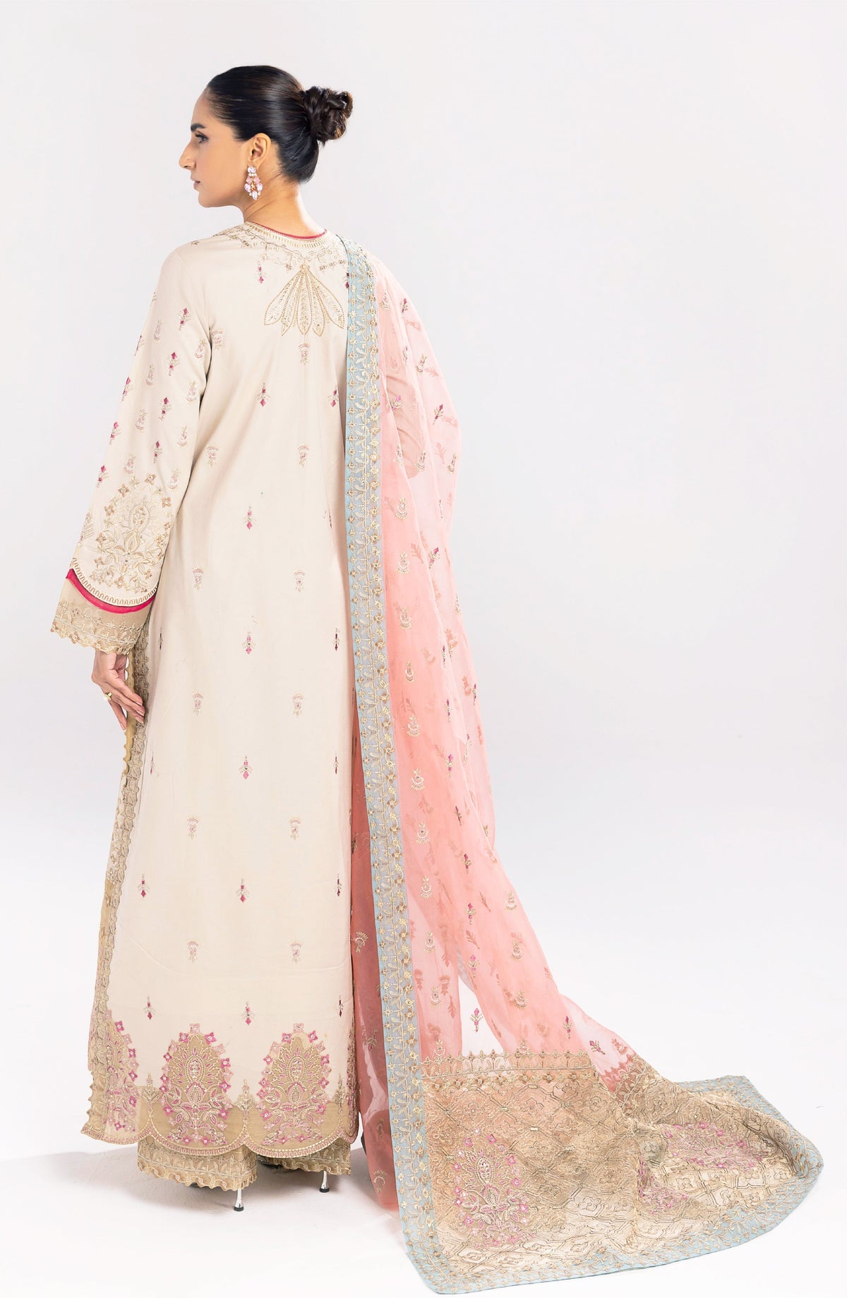 Maryum N Maria | Eid Luxury Lawn 24 | Alizeh - Waniyas