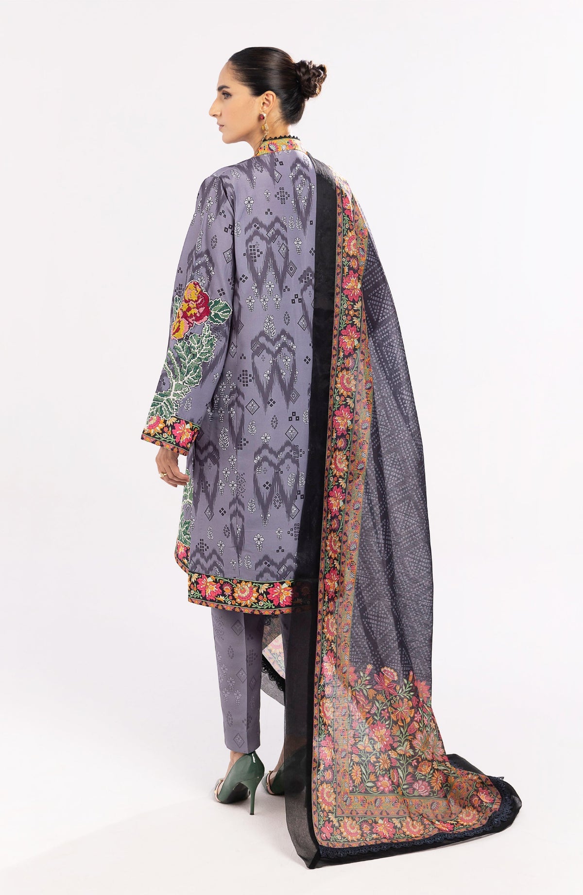 Maryum N Maria | Eid Luxury Lawn 24 | Nazm - Waniyas