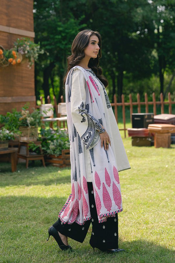 Maryum N Maria | Cosy Crew Winter Pret 25 | GULNOOR - MSS5760 - Casual Dress - available at Maria Faisal in UK and USA.