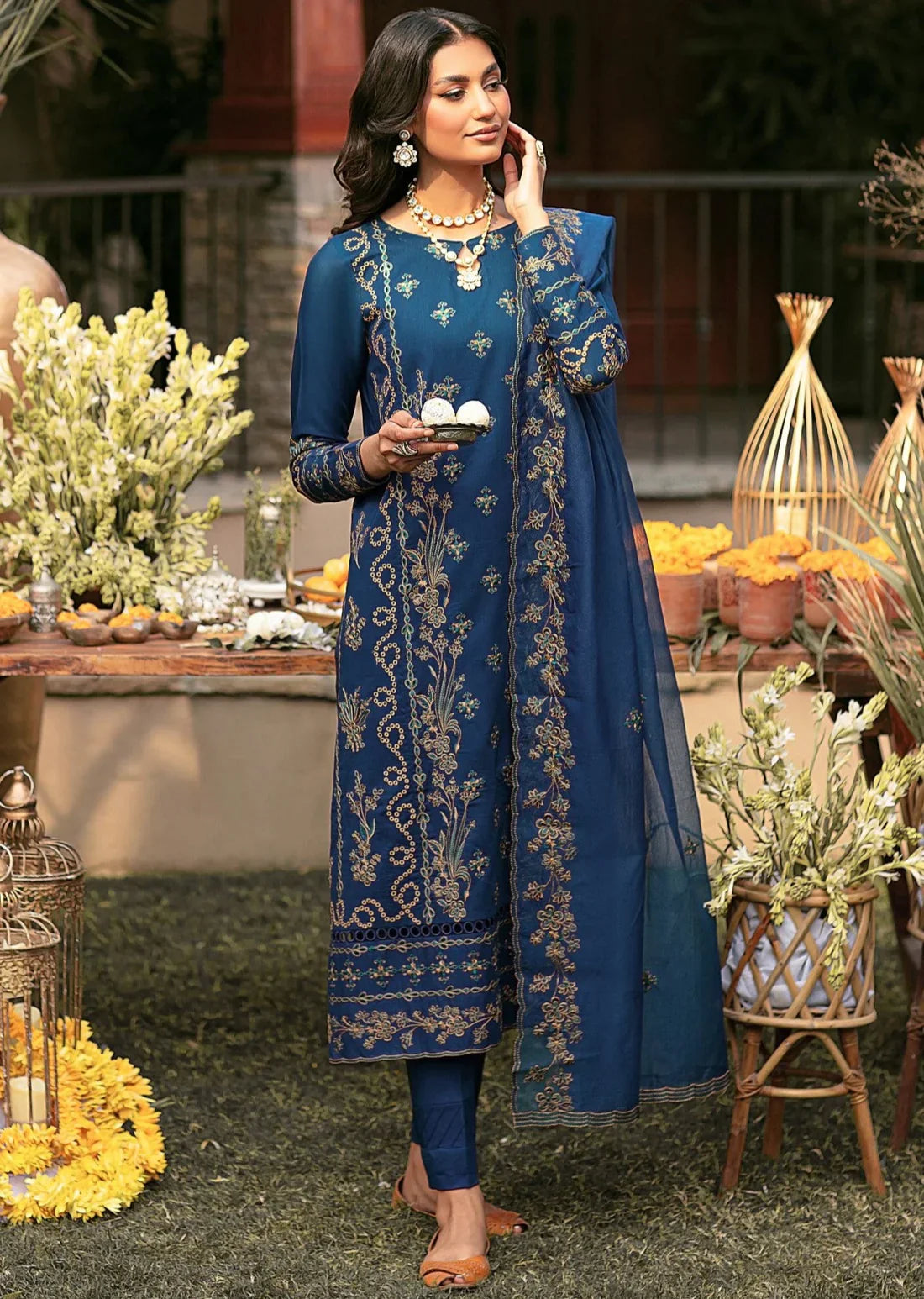 Mohagni | Muntazir Luxury Lawn 24 | CM-06 - Ladies Clothes 