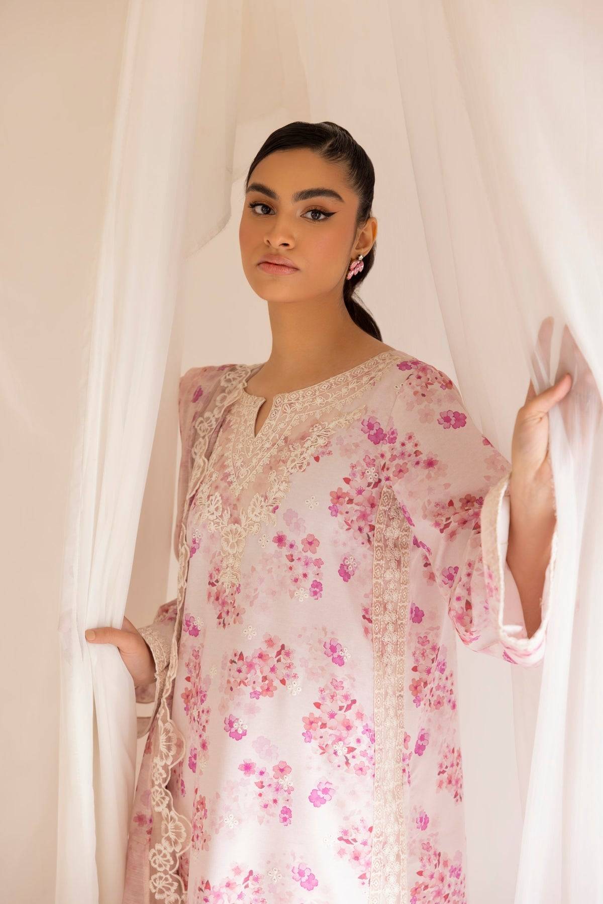 Mohagni | Tulip 25 | PLS-112 by Maria Faisal - Registered Vendor of : Mohagni - type : Ladies Clothes - 100% original wedding dresses