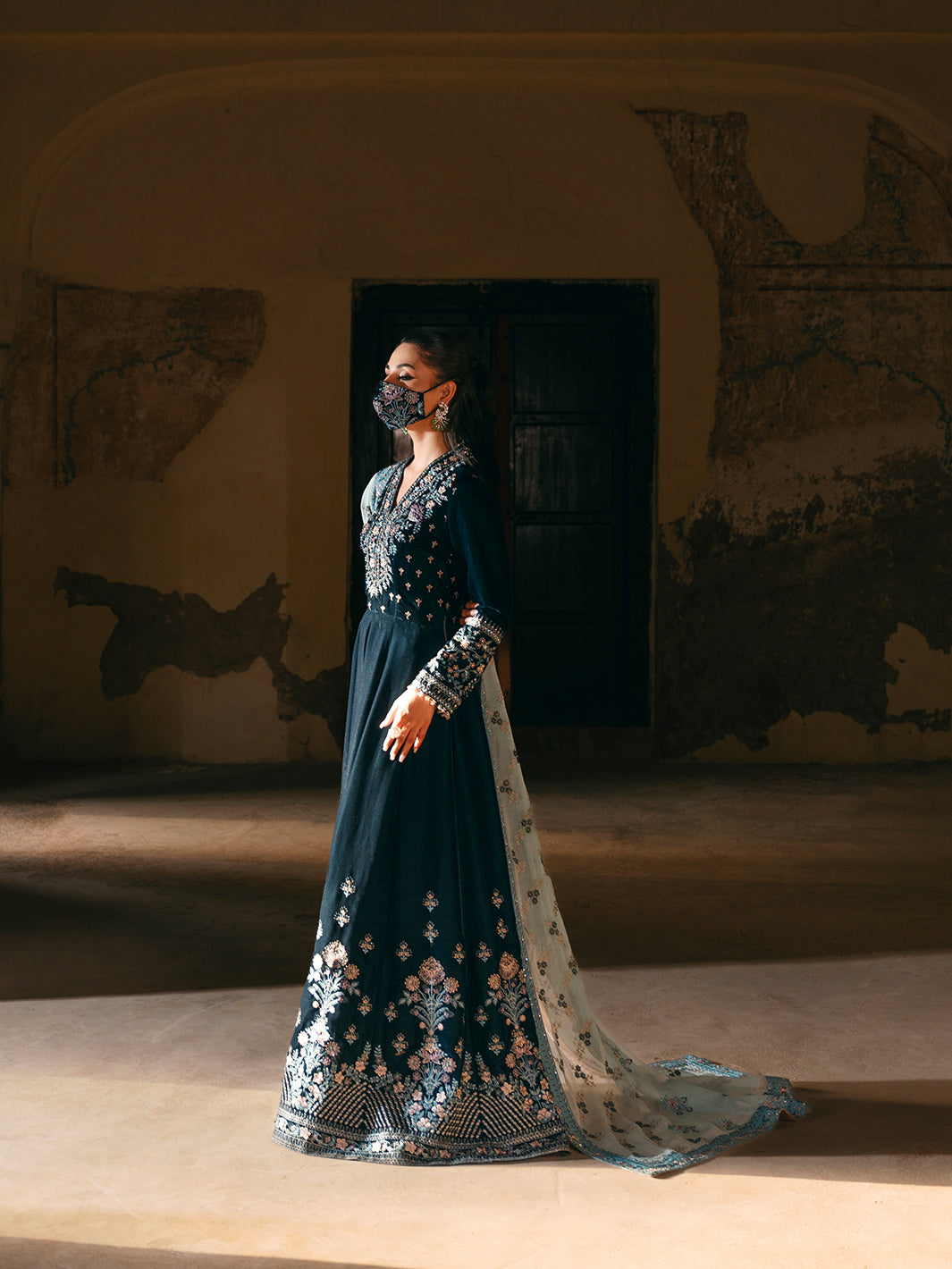 Flossie | Siara Velvet Formals | V-101 - Ladies Clothes - Maria Faisal