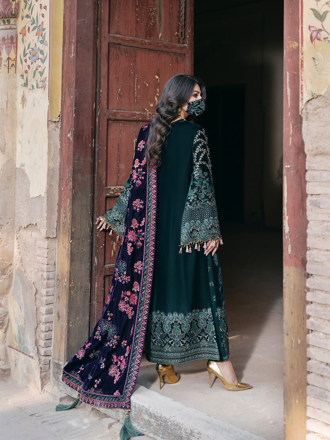 Flossie | Siara Velvet Formals | V-102 - A - Ladies Clothes - Maria Faisal
