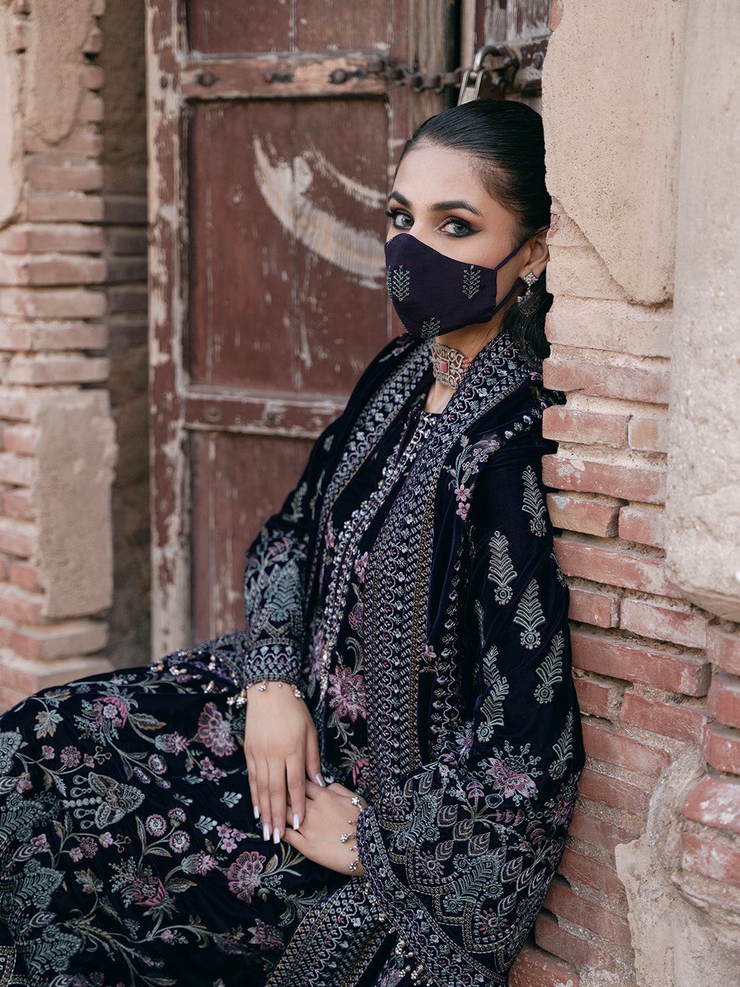 Flossie | Siara Velvet Formals | V-104 - A - Ladies Clothes - Maria Faisal