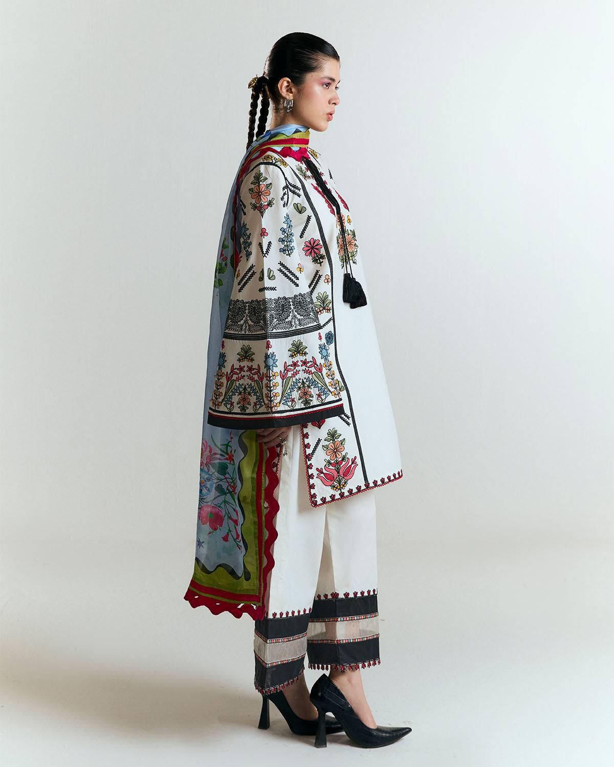Jugnu | SS 25 | Tiya by Maria Faisal - Registered Vendor of : Jugnu - type : Ladies Clothes - 100% original wedding dresses