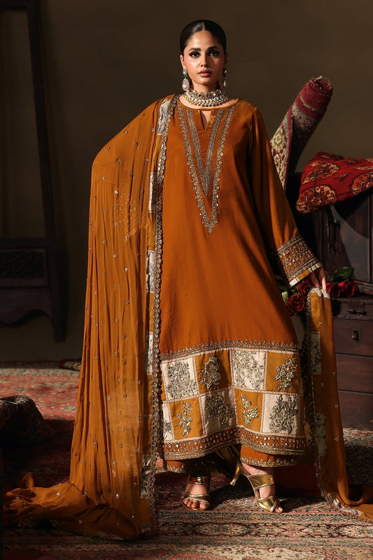 CVT5-04 – authentic Pakistani dress from the Signora Velvet 25 collection for women in the UK