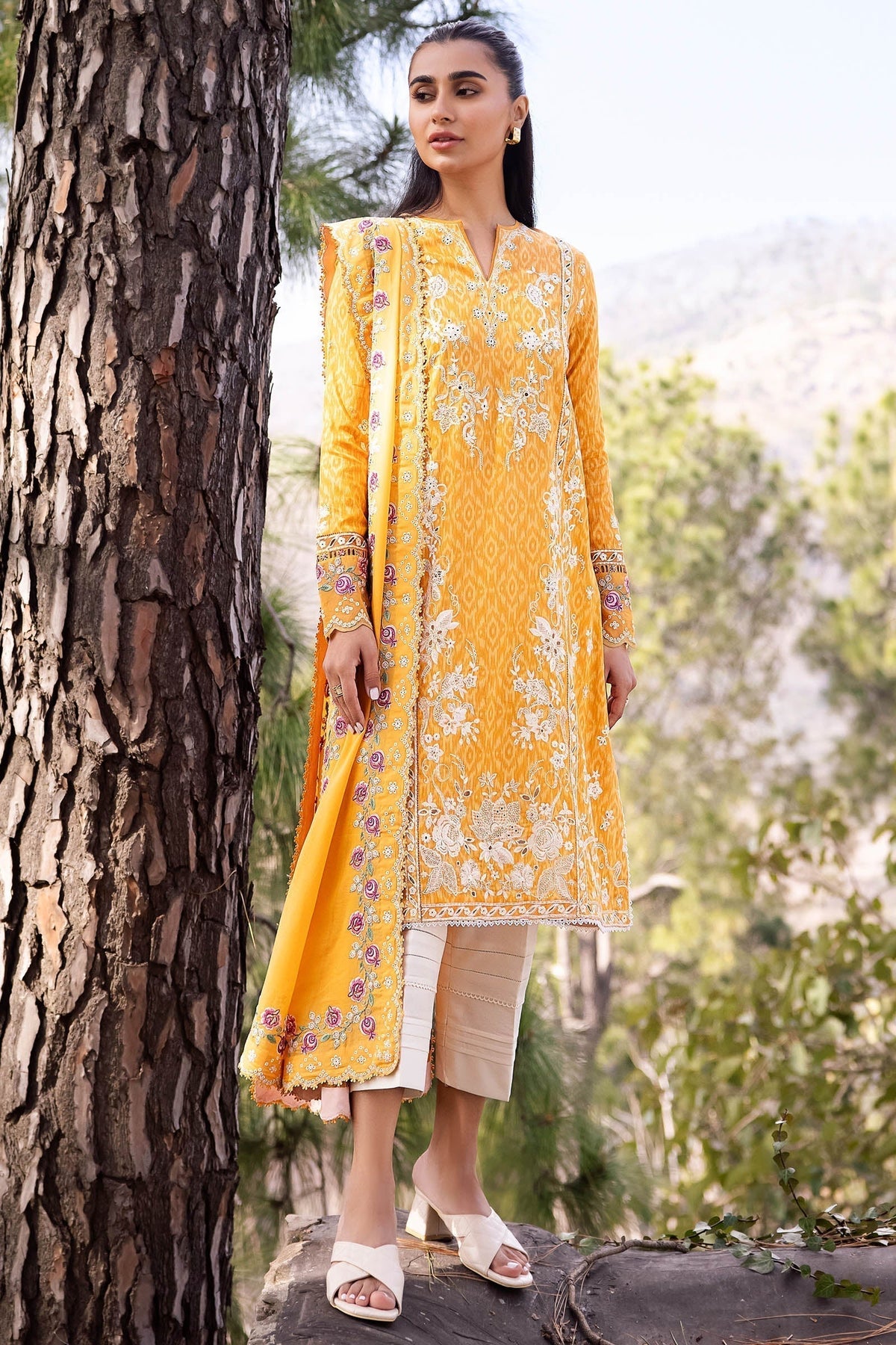 Zaha | Lawn 24 | NARINA (ZL24-15 A) - Ladies Clothes - Maria Faisal